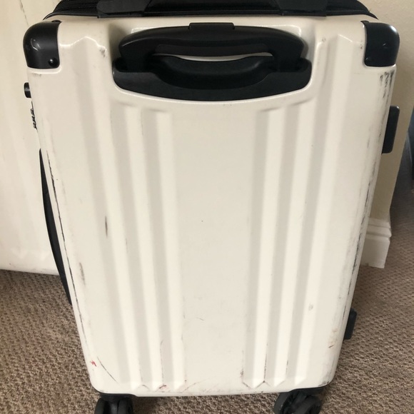 Calpak 2-piece luggage set - Picture 3 of 10